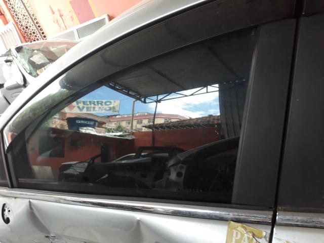 Vidro da porta Ford new fiesta 2015