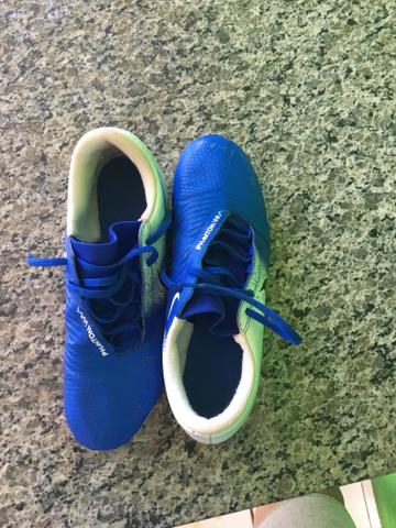 Chuteira Nike phantom venom trava - Foto 3