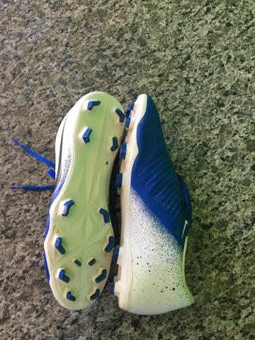 Chuteira Nike phantom venom trava - Foto 2