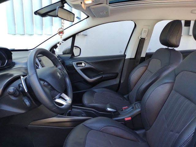 Peugeot 2008 Griffe- 40 mil km- única dona- c/ teto panorâmico - Foto 6
