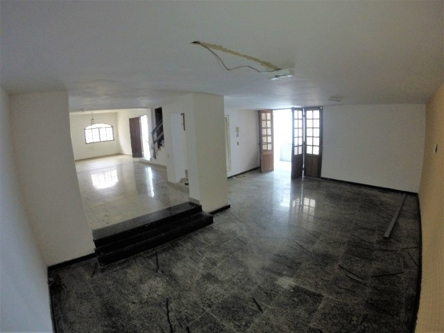 Alugo Casa Comercial / Residencial em Jucutuquara com 387m² e 5 quartos - R$ 5.000 - Foto 5