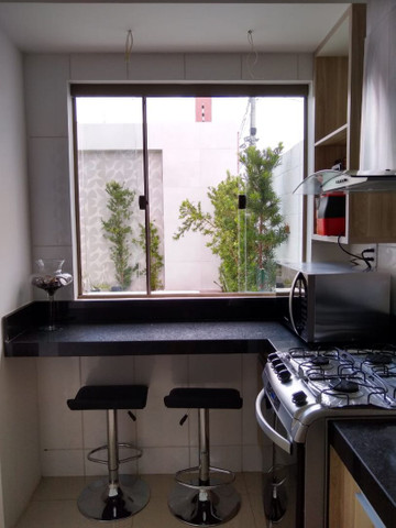 Casa em condomínio fechado, 3/4 um suíte c closet, piscina, área gourmet - Foto 7