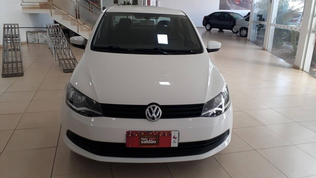 VOYAGE 2015/2015 1.0 MI TRENDLINE 8V FLEX 4P MANUAL