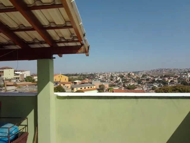 Não perca! Prédio com 04 aptos + casa - B. Jaqueline - R$ 850 mil - Cód. 1522
