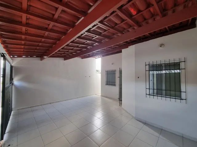 Casa de 2/4 bairro Conceição 