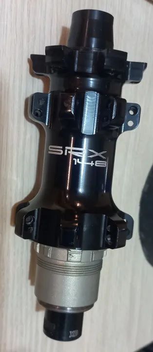 Cubo traseiro Sunringlé boost 12x148mm 28f  Sram XD