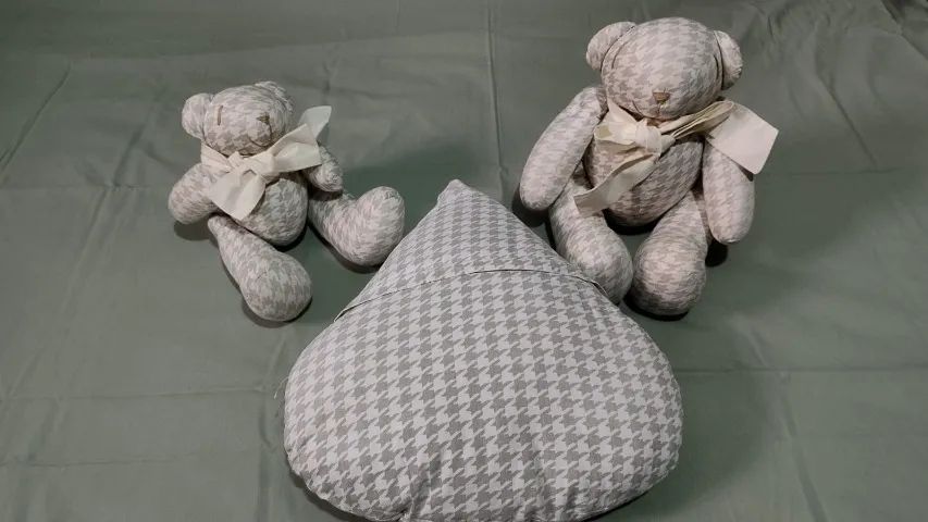 Ursinhos em tecido e almofada formato de gota para decoracão infantil  - Foto 3