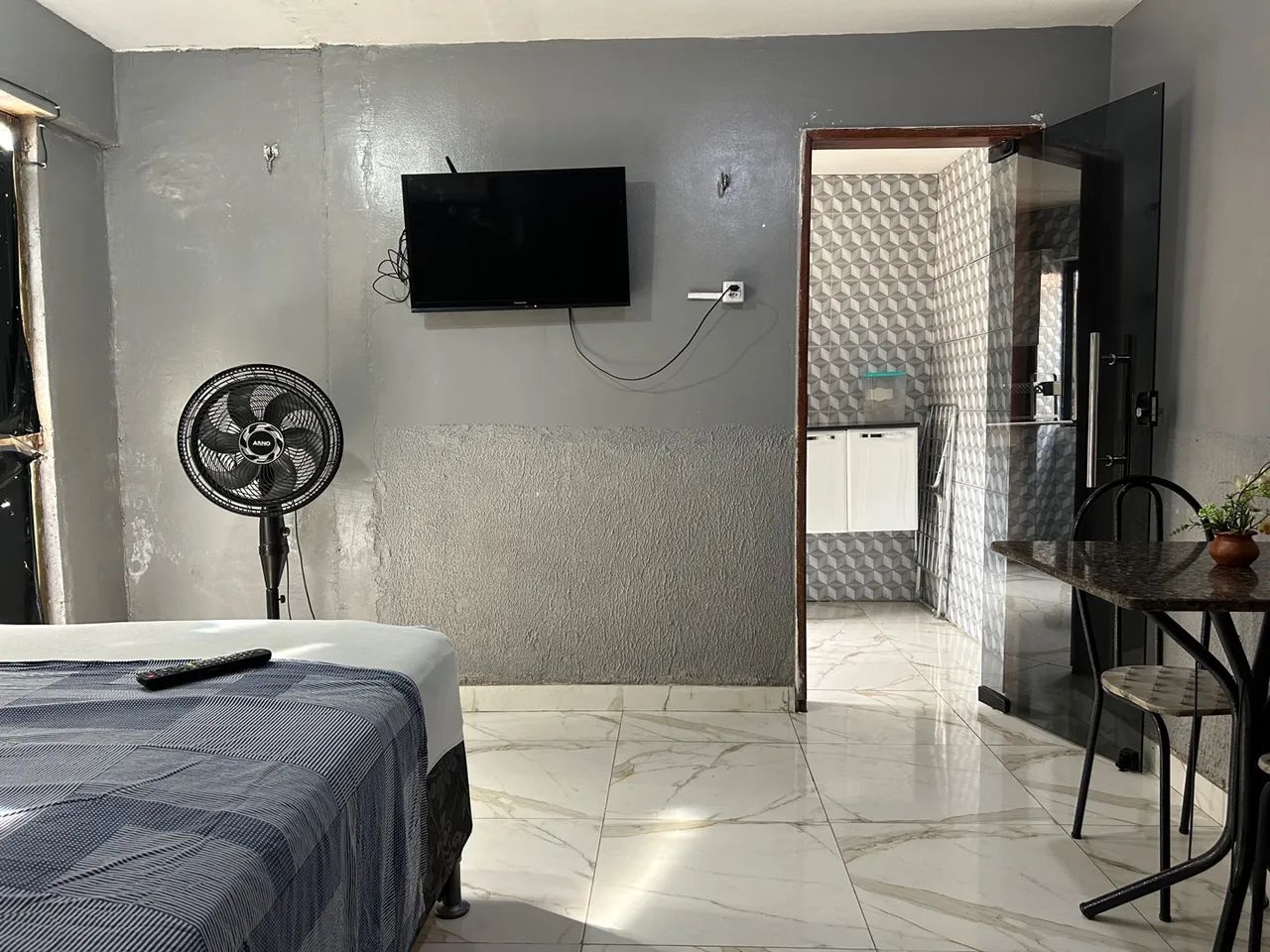 Alugo apartamento mobiliado térreo * - Foto 2