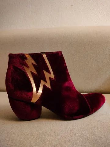 Bota Bowie de Veludo Vinho  - Foto 2