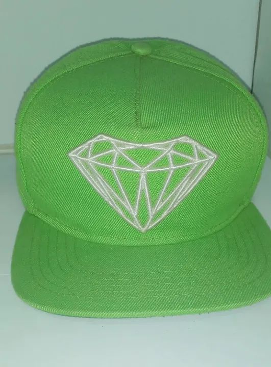 Boné verde Diamond supply co