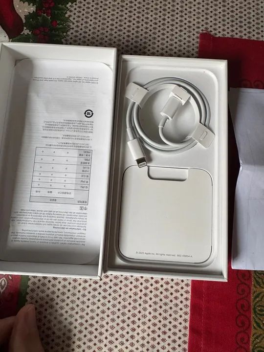 iPhone 14 Pro roxo- usado estado de novo - Foto 3