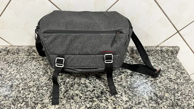 Bolsa para cinto Lululemon Everywhere 1L, Azul-marinho verdadeiro