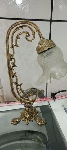 Abajur de bronze antigo