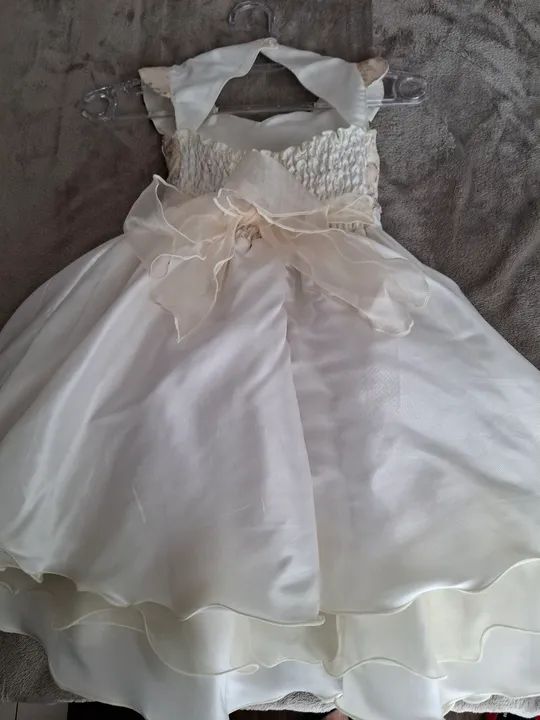 Vestido de festa infantil pérola com renda - Foto 5