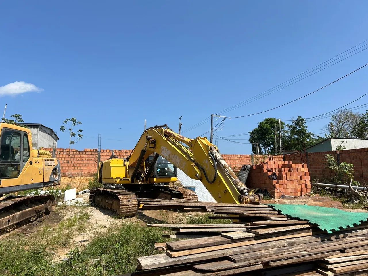 02 Tratores por apenas 300.000 - Foto 2