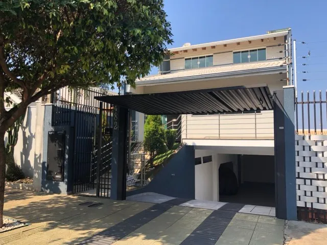 Sobrado Jd. Alvorada - 3 quartos (Suíte + 2)-Área gourmet no terraço/rooftop + 2 Kitnets