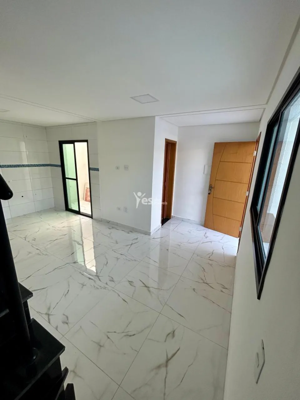 Aluguel de Sobrado em Santo André - 96m², Área de serviço, Banheiro social, Quintal. REF: