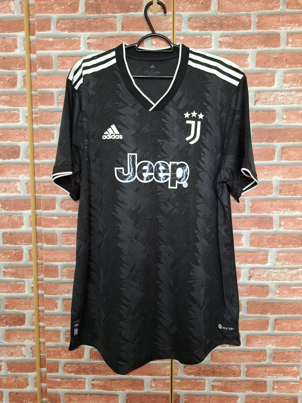 Camisa de Futebol Juventus Adidas versão Jogador Original 