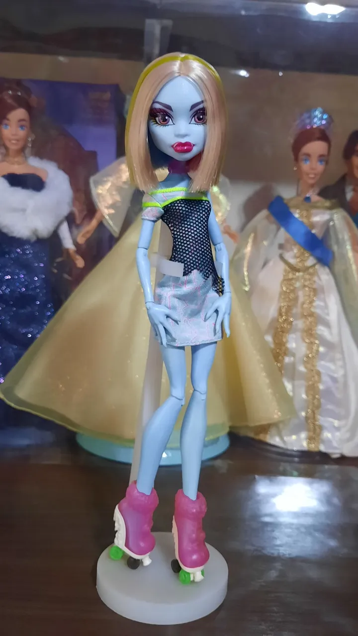 Boneca Monster High Abbey Bominable Roller Maze