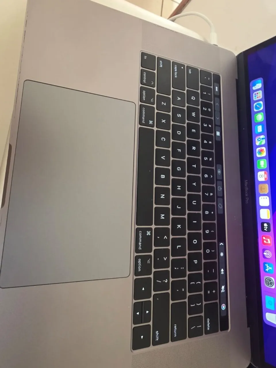 macbook pro i7 2016