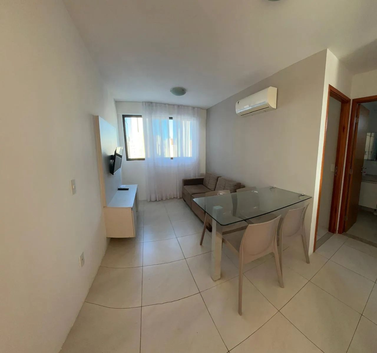APARTAMENTO EM BOA VIAGEM PARA ALUGUEL ANDAR ALTO NASCSNTE COM 1 QUARTO SEPARADO MOBILIADO