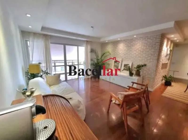Apartamento : / Residencial / Tijuca