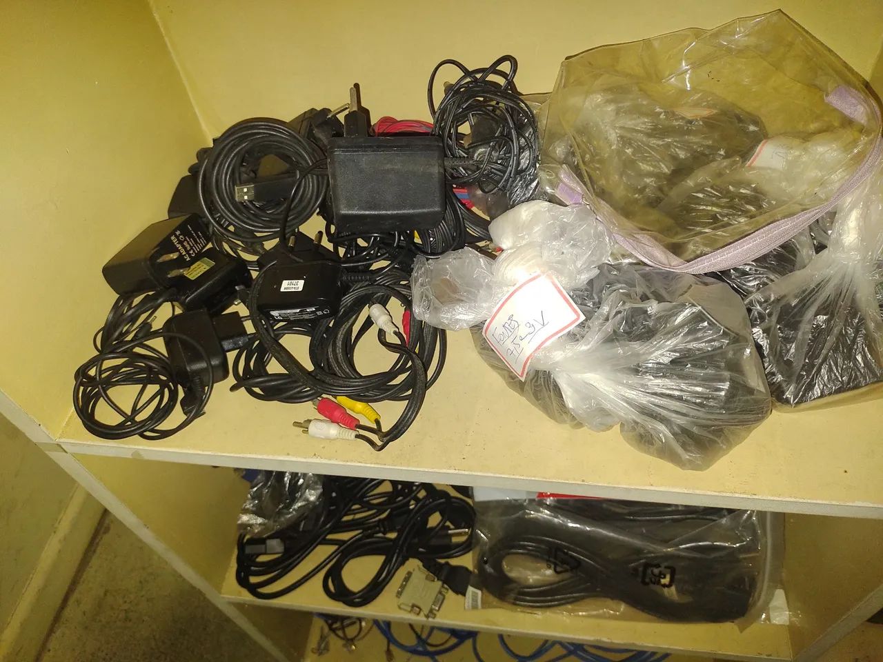 Carregador fonte para notebook, diversas marcas e modelos, usados, originais. E outros. - Foto 3