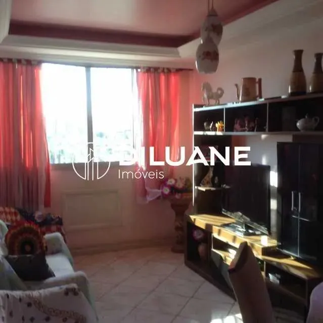 Apartamento de 2 quartos sem garagem no Rocha.