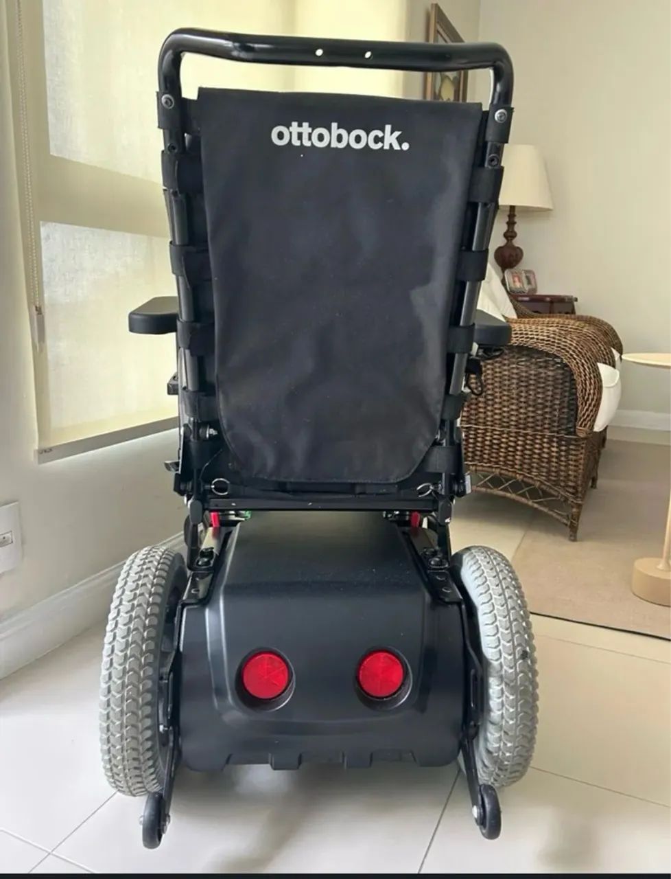 Cadeira de Rodas Motorizada - B400 Ottobock - Foto 2