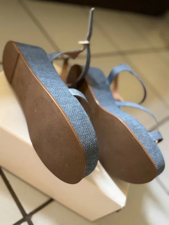 Sandália plataforma jeans azul TAM 38 calça 37.  - Foto 5
