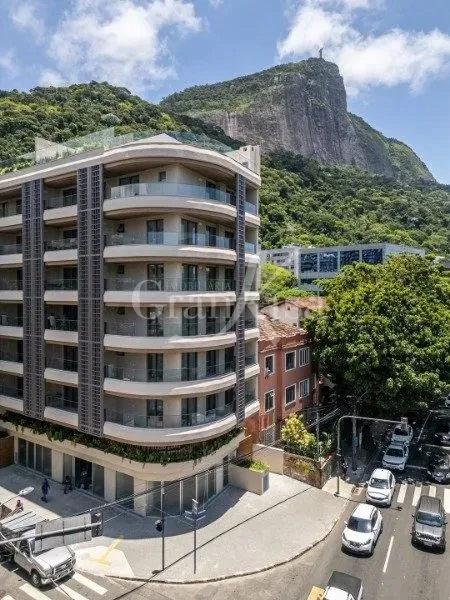 QUARTO E SALA MOBILIADO COM VARANDA FECHADA