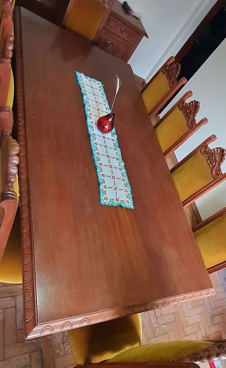 Mesa e cadeiras em Madeira de Lei  - Foto 2