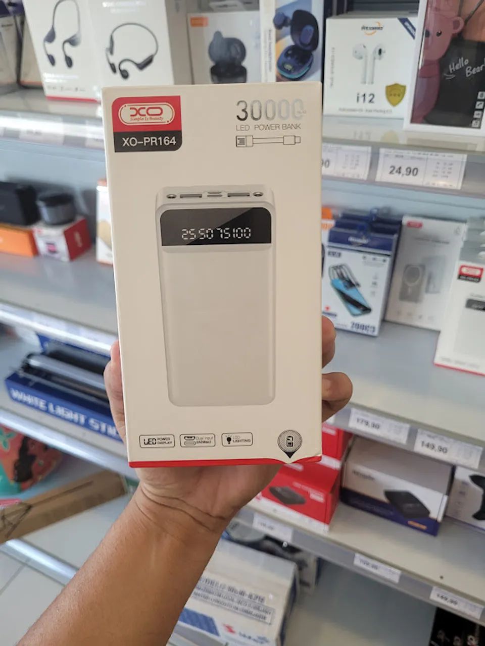 POWER BANK 30000MAH C/LUZ EMERGENCIA E 3 CABOS XO-PR164