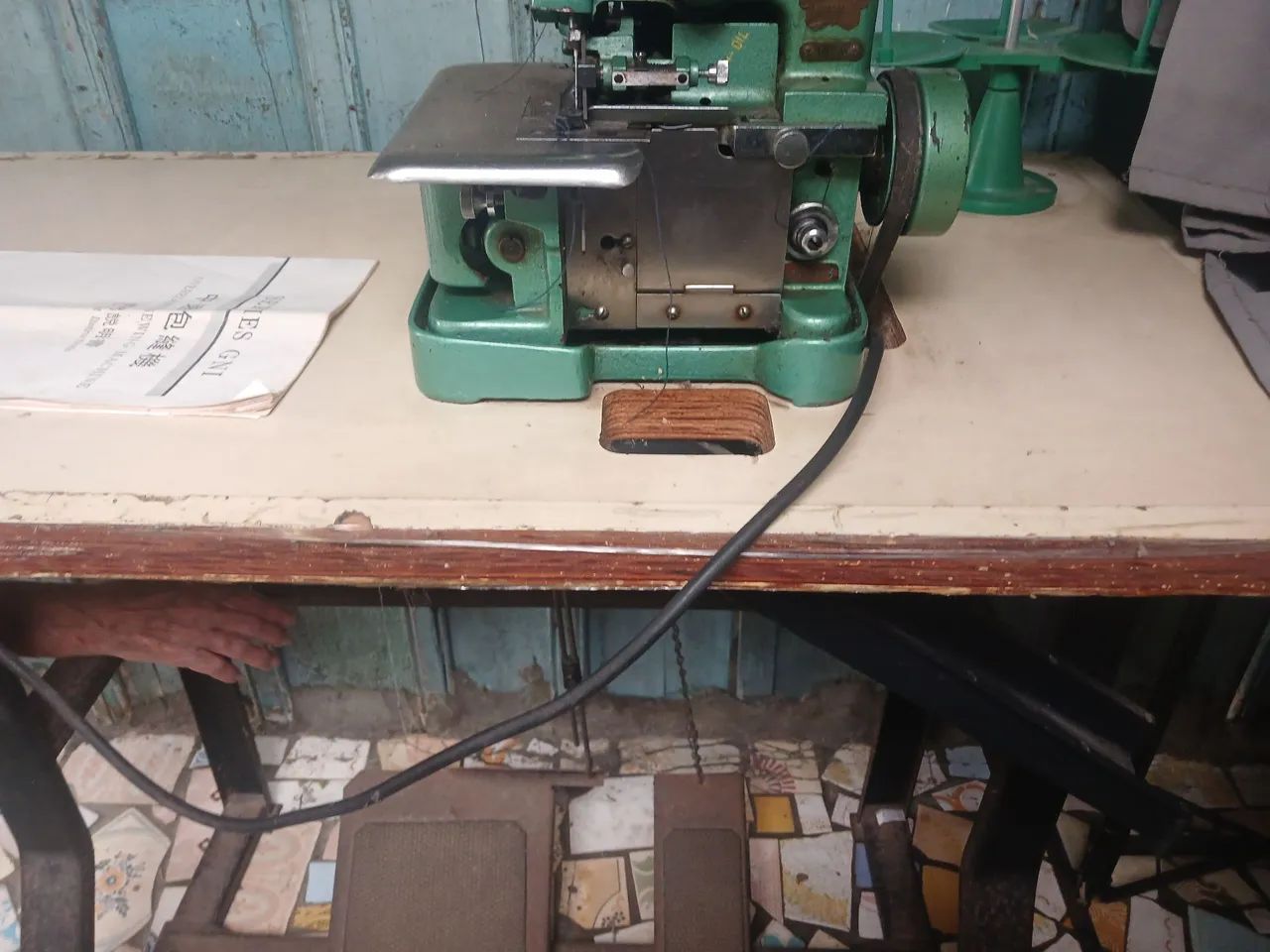 Máquina de overloque  - Foto 3