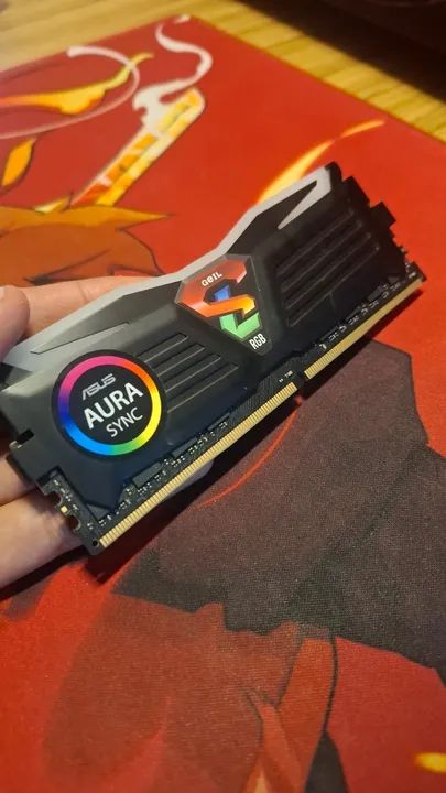 Kit de Memória RAM GEIL 4x8GB DDR4 3000MHz RGB - Foto 4
