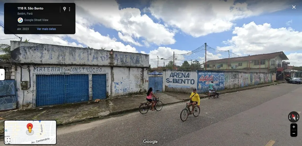 Terreno med. 55x32 na Rua São Bento, próx. a Feira.