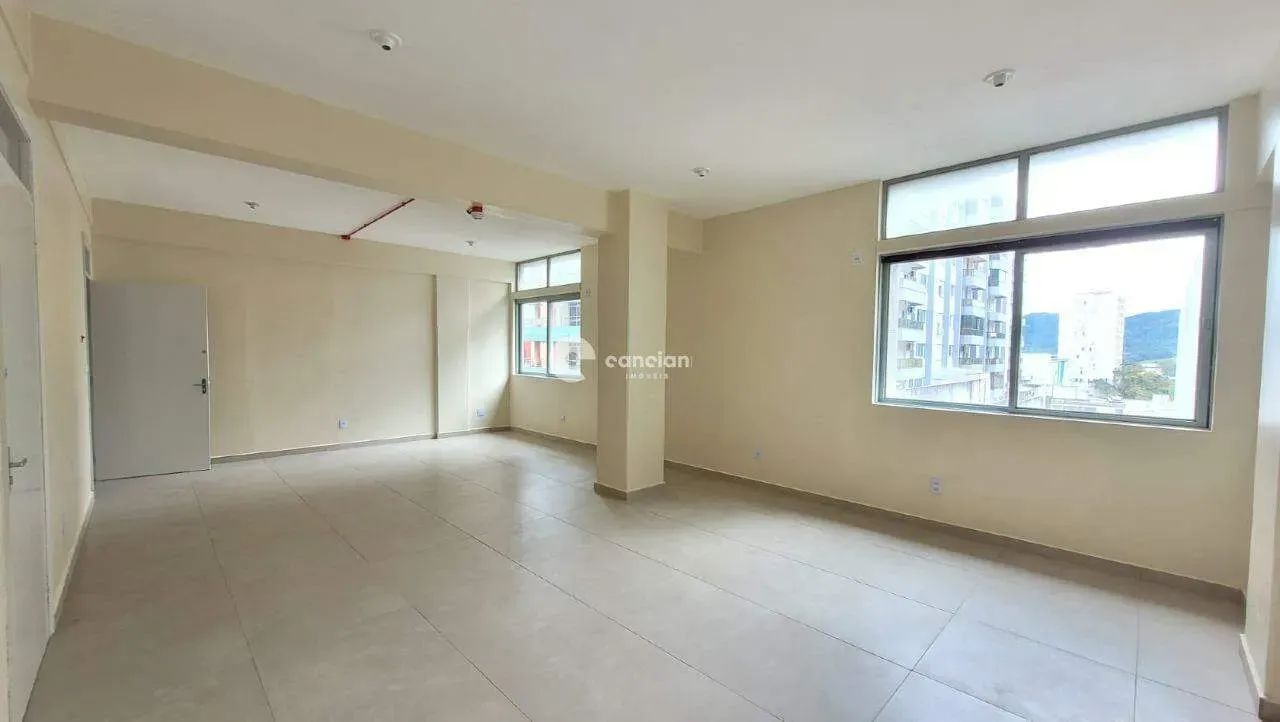 Sala Comercial no Prédio da CACISM - Localização Privilegiada - Foto 2
