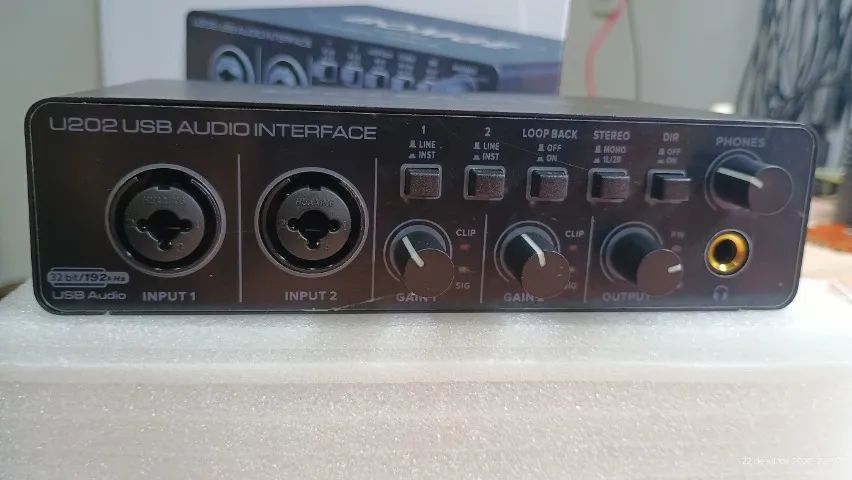 Interface De Áudio Bomge U202 Usb Para Gravação Em Pc e Celular - Foto 2