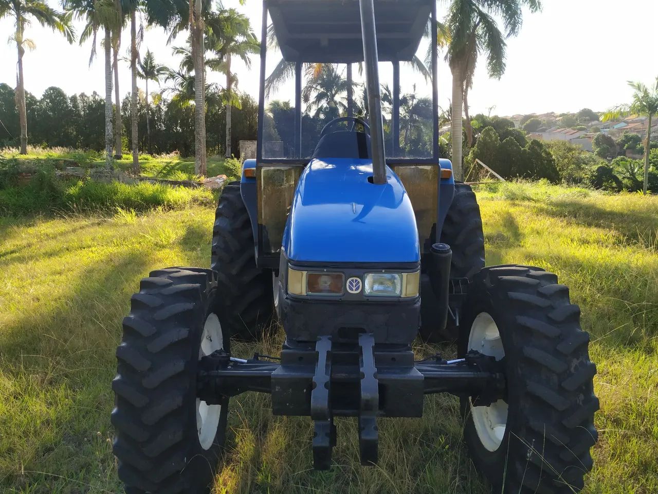 Trator New Holland TL 80 4X4  - Foto 2