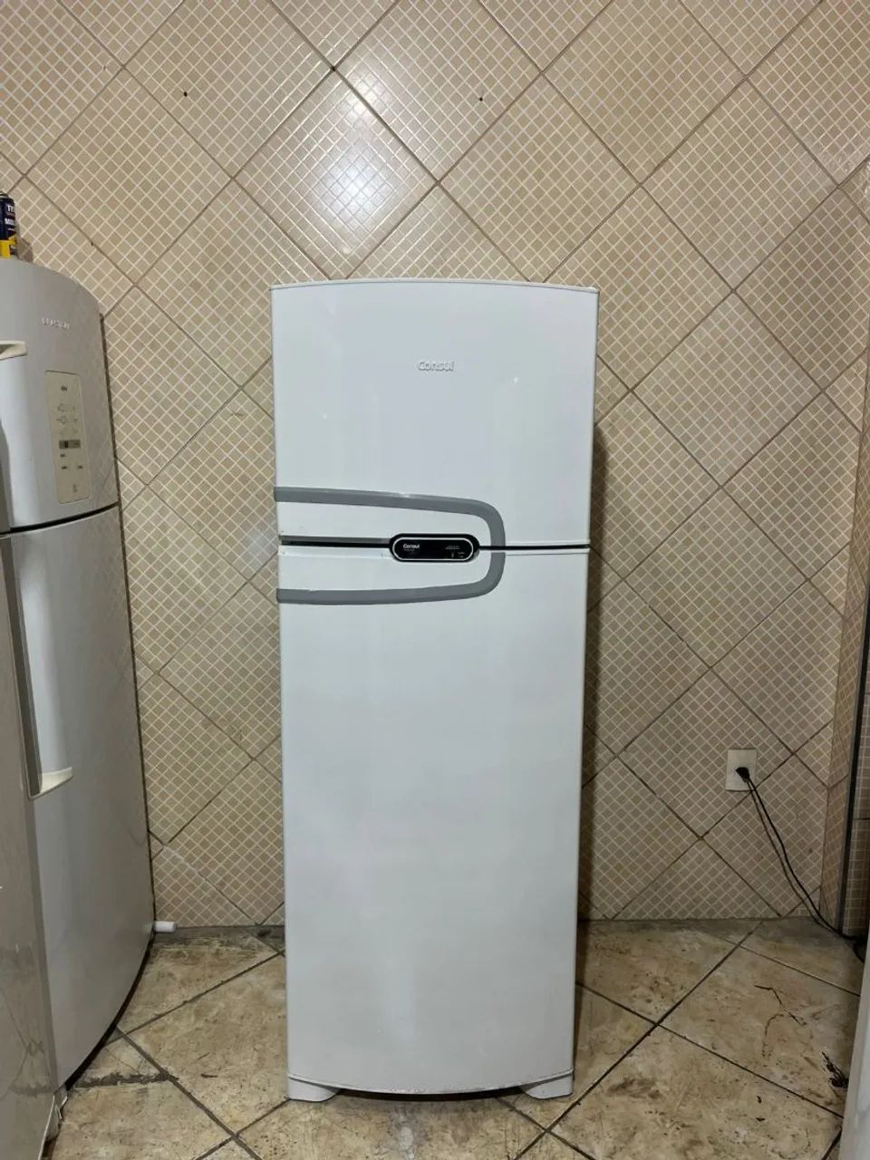 Geladeira Consul 300 litros 