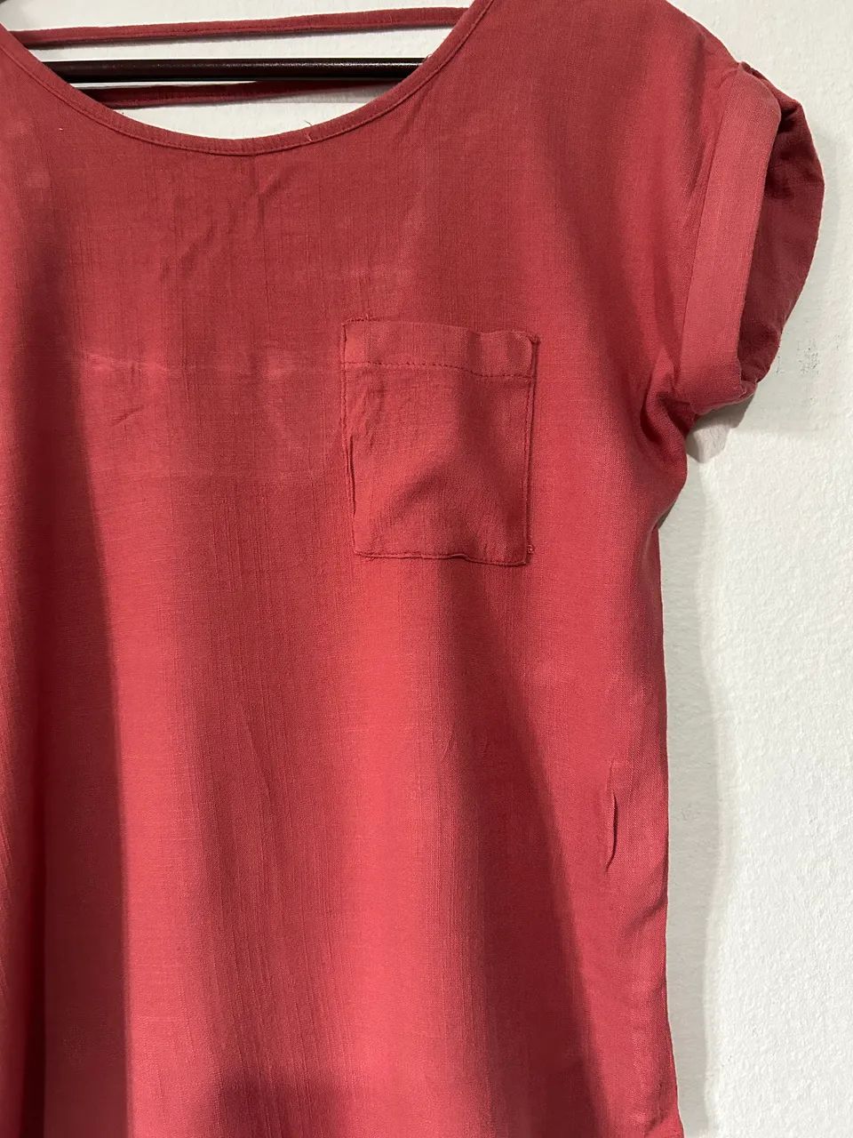Blusa feminina tecido- tamanho P  - Foto 2