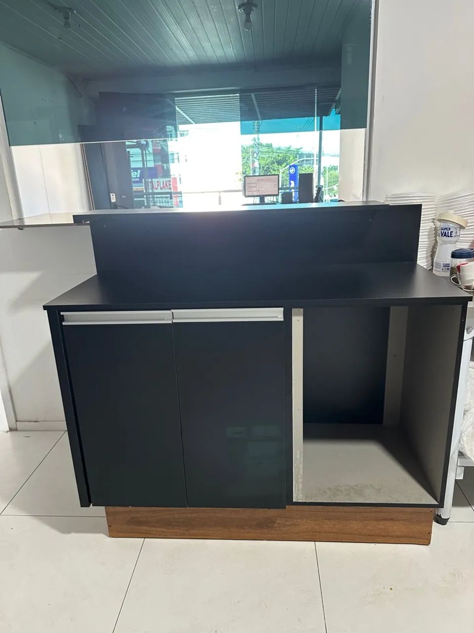 Vendo balcão Mdf 