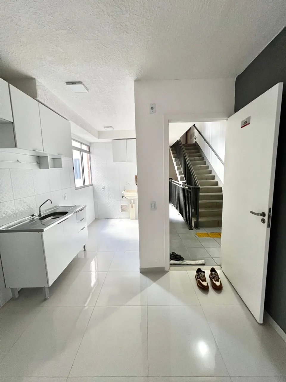Apartamento 2/4 à Venda no Condomínio Alto do Picuaia - Lauro de Freitas (Caji)