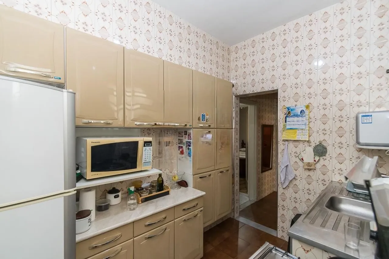 Vendo apartamento de 2 quartos na Rua Conde de Agrolongo na Penha