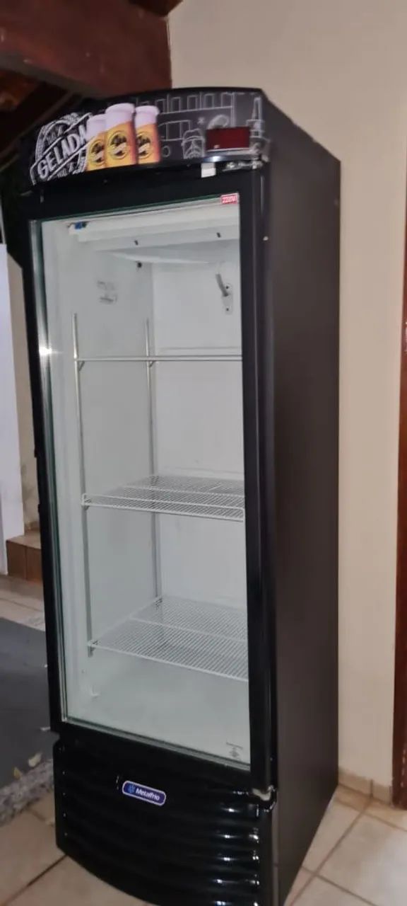 Cervejeira metalfrio porta vidro 6 cx 12xR$340 cartão watsap * 