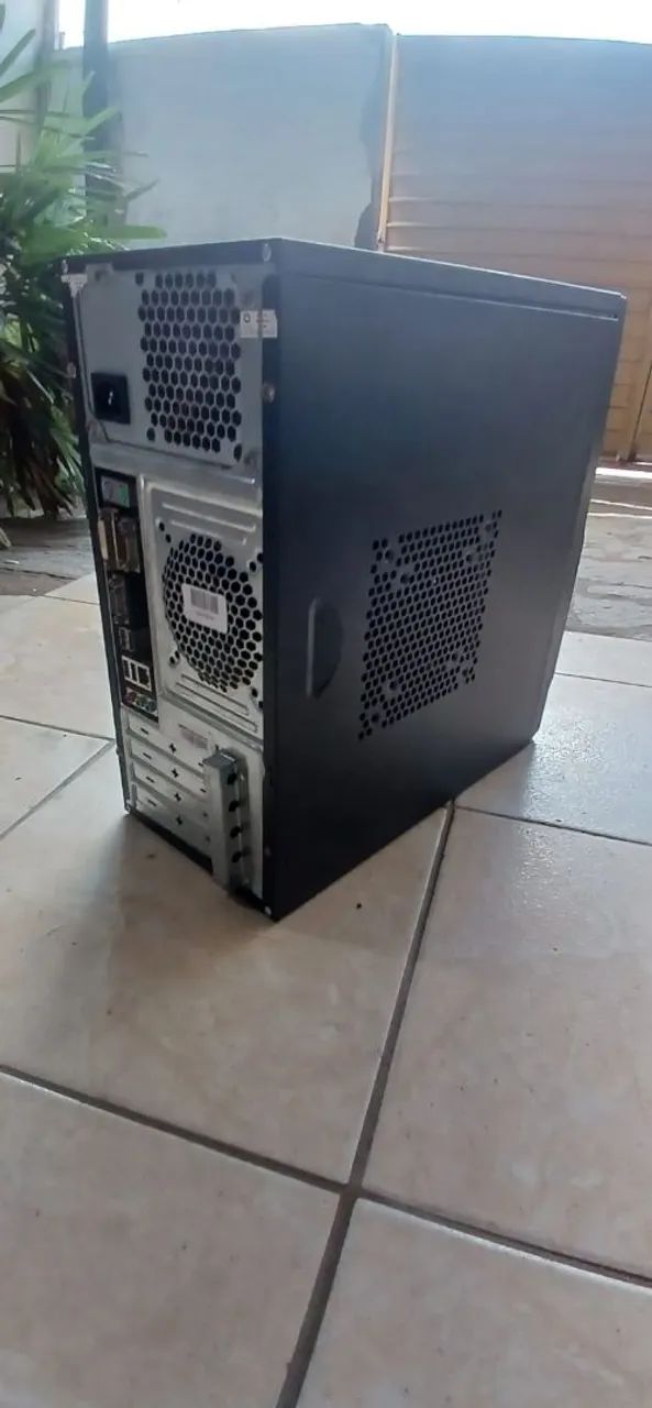 Gabinete de Computador PC Fly i3 quarta geração 4gigas ram - Foto 2