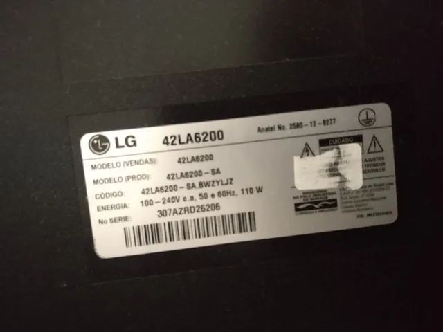 Smartv LG 42 LA6200 com tela trincada para retirada de peças - Foto 2