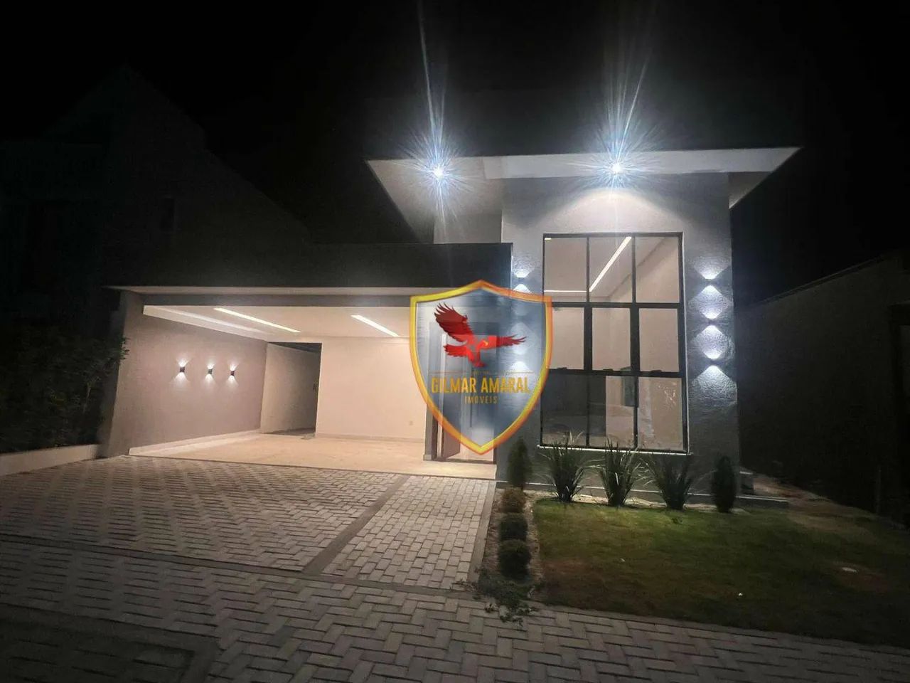Casa com 3 dormitórios para alugar, 145 m² por R$ 5.000,00/mês - Parque das Nações - Parna