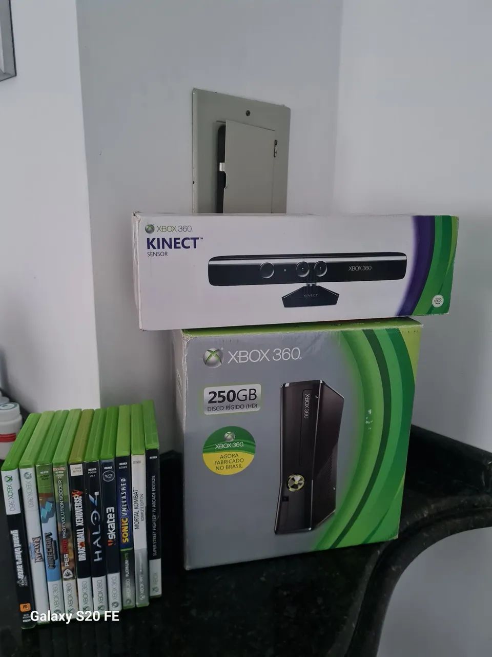 Xbox 360 250GB com Kinnect e jogos