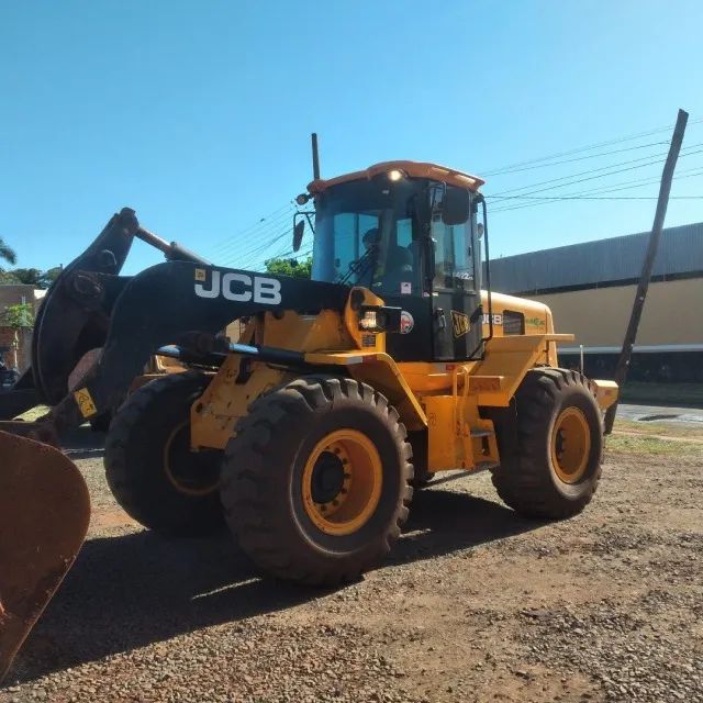 Pa carregadeira JCB 422ZX ano 2023 4.130 horas - Foto 2